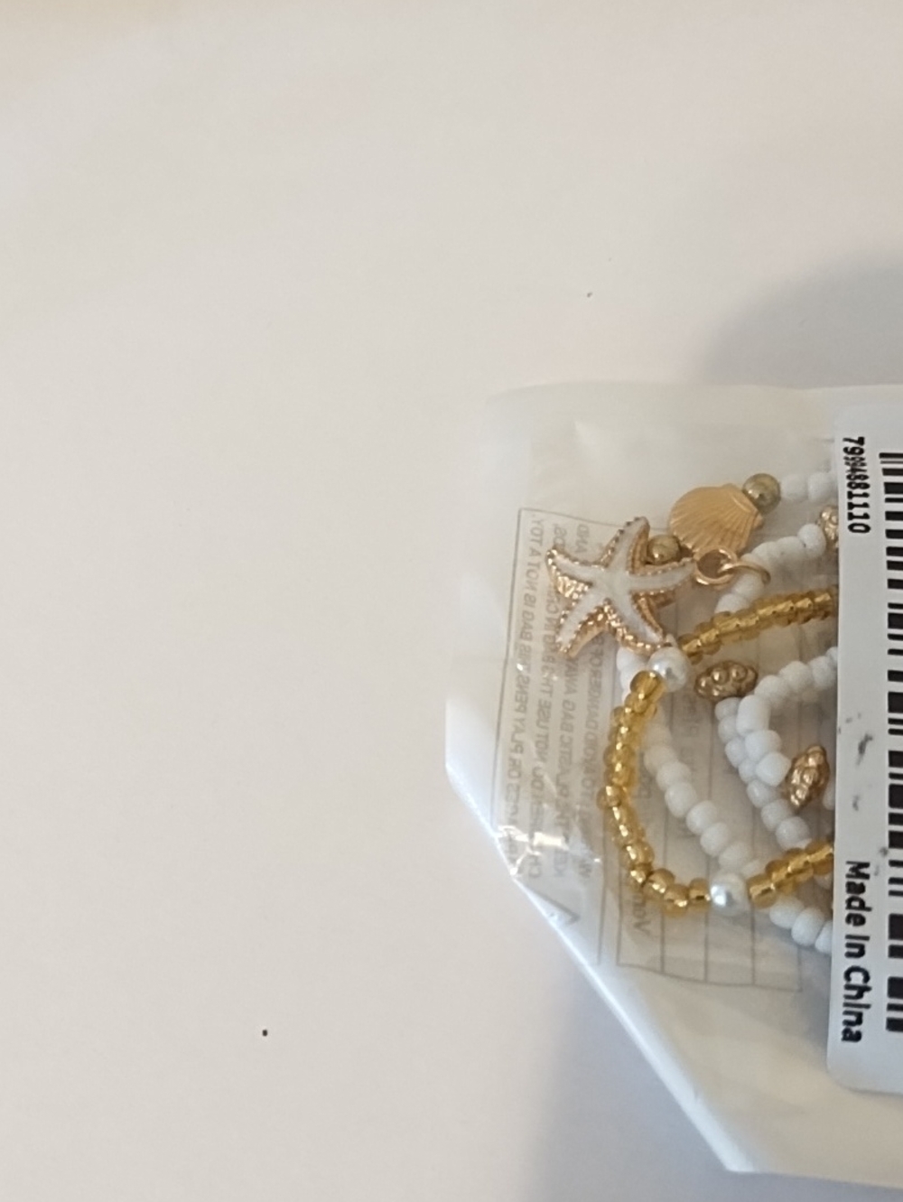 NWT Delicate White and Gold Elastic Beach Bead Bracelet Set - Picture 9 of 9